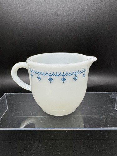 Vintage Pyrex Individual Milk Glass Creamer Blue Snowflake Pattern - Picture 3 of 6
