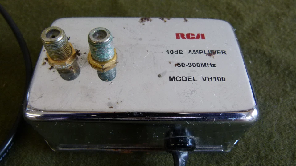 RCA VH100 10dB 2-Way Video System Signal Amplifier 50-900MHz - Image 3 of 4
