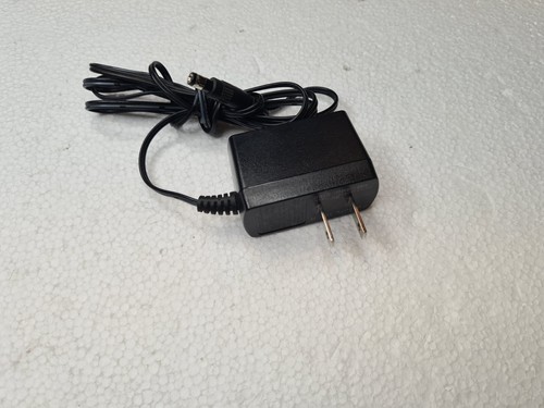 Shenzhen Gongjin Electronics S06A12-120A050-P4 Switching Adapter 12V 0.5A - 第 1/4 張圖片