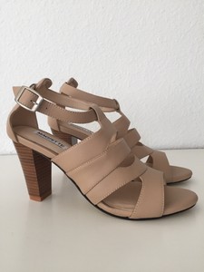 nude stacked heel