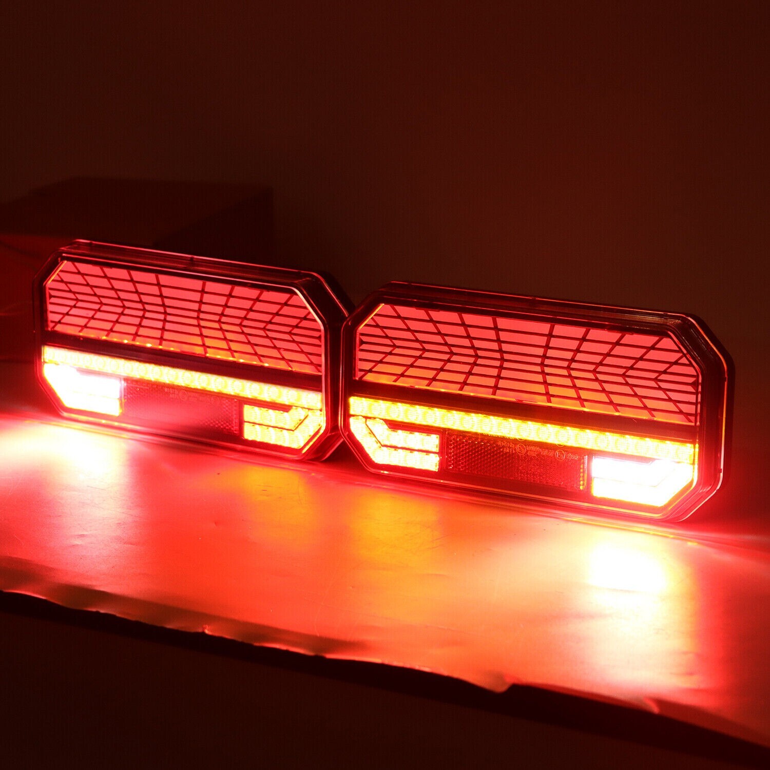 Feux arrière LED E9 au design premium avec indicateurs de direction séquentiels - 3