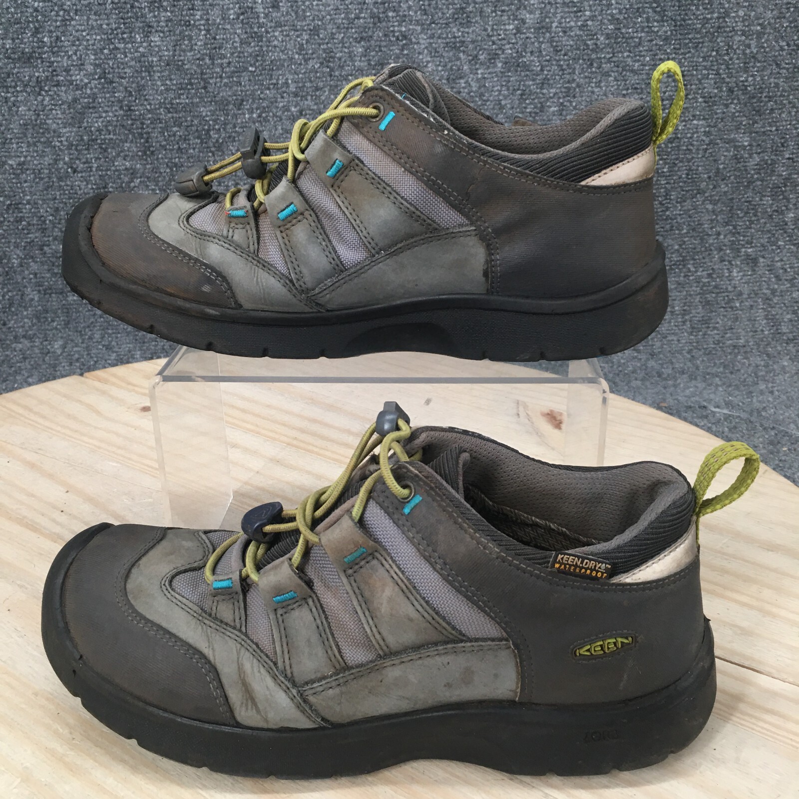 Scarpe Keen da uomo 5 scarpe da trekking impermeabili grigio pelle stringate punta rotonda basse