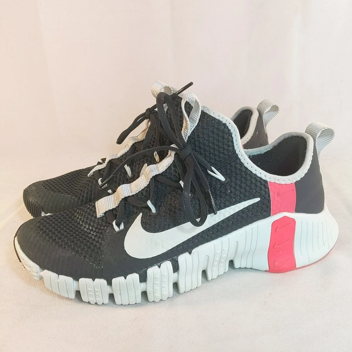 Nike Free Metcon 3 Dark Grey Crimson for Sale | Authenticity