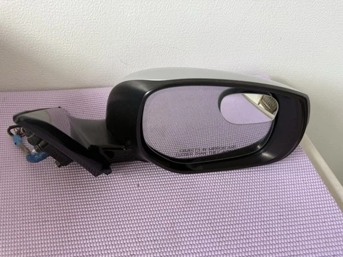 2014-2024 Infiniti Q50 Silver Mirror Right Side W/Camera OEM E11 038068