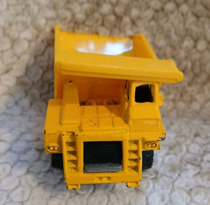 Hot Wheels 1979/80s Construction Lot 3x Dump Truck, Front Loader, Cat Bulldozer - Image 4 of 4