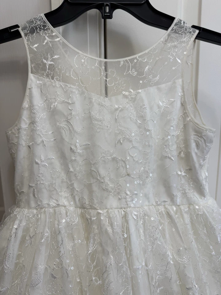 Vestido de novia David niña florista o comunión Foto 2 de 4