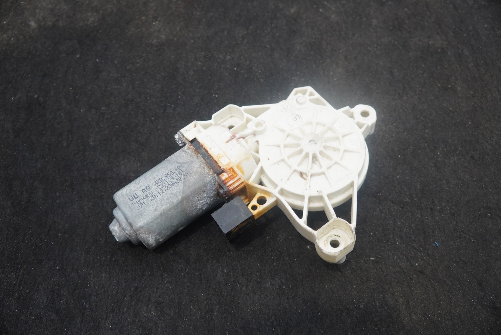 Right Door Window Regulator Motor Drive Unit 4K0959801 Lamborghini Urus 2018-24
