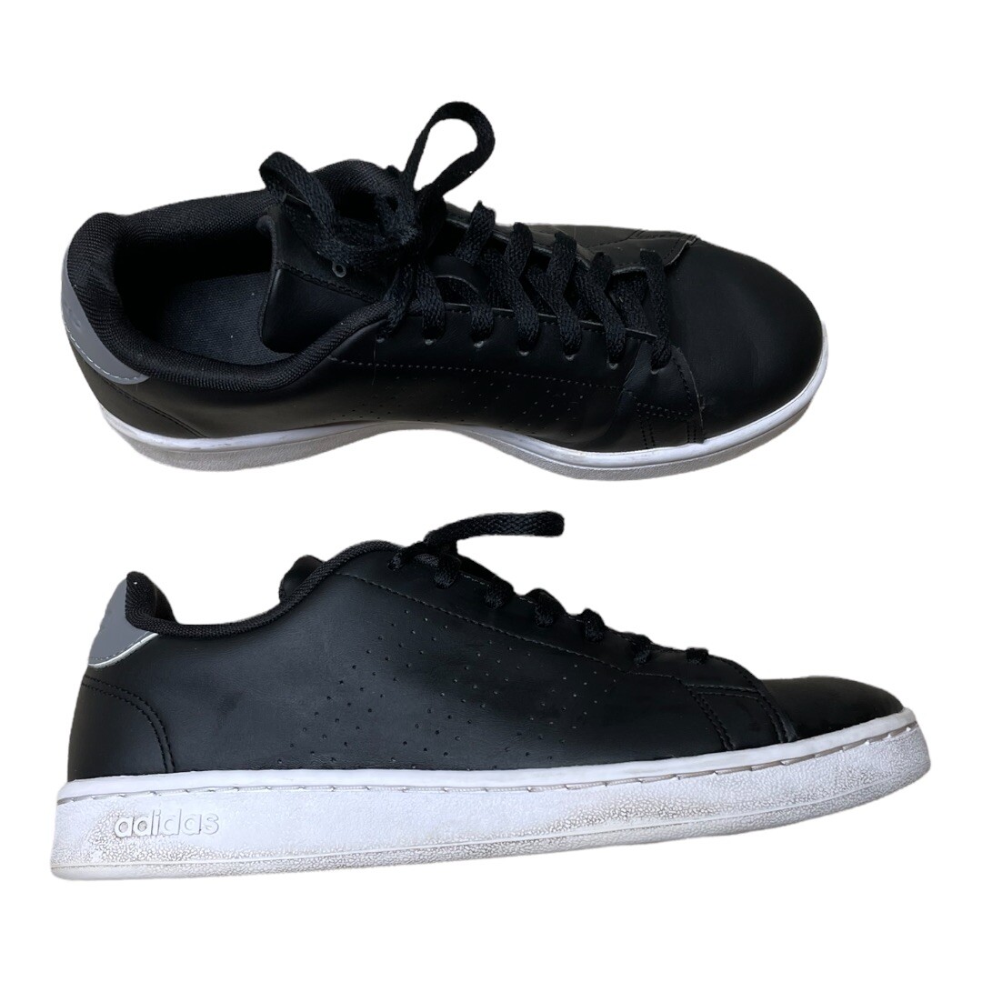 adidas advantage core black