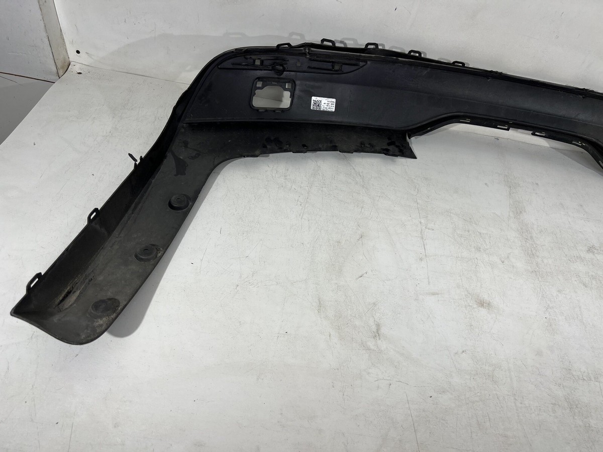 2021-2023 Tesla Model S Rear Bumper Lower Valance 1565581-00-A OEM ヘアピン