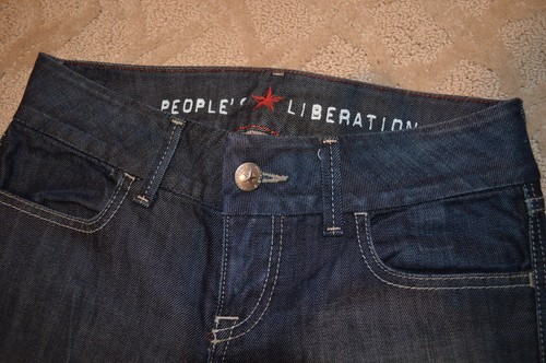 People's Liberation Women’s Bootcut Flare Jeans Size 26 31" inseam Dark Wash - Picture 2 of 5