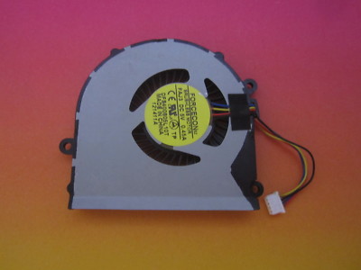 Lüfter CPU Fan Acer Iconia Tab W500 W501 W500P 4pin DFS400805L10T 121411A 