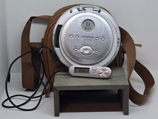 Audiophase MP3 - WMA Personal CD Player Carrying Case, Classic CD's  Dongle