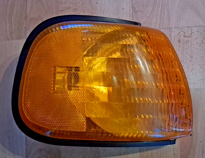 Blinker vorne rechts Dodge Van 1992-1999 No. 55076526 Chrysler Mopar