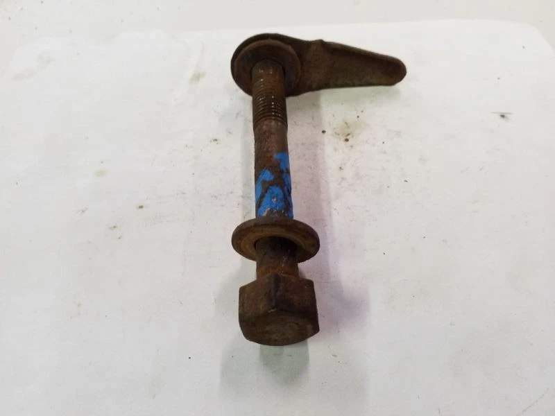 Perno de suspensión trasero de resorte de hoja | Se adapta a 00 01 02 03 Ford E350 E450 Super Duty Foto 4 de 4