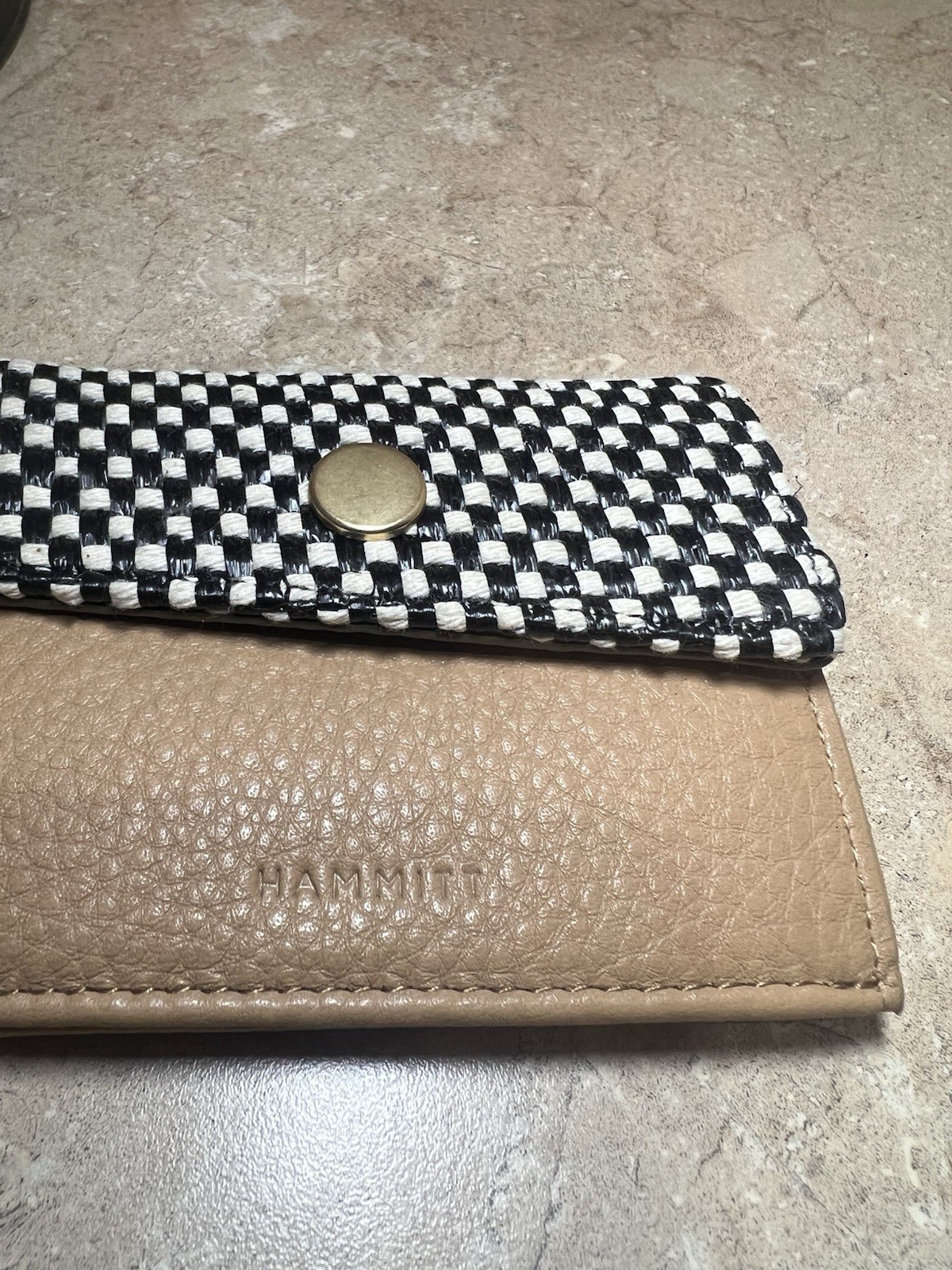 Picture 2 of 4