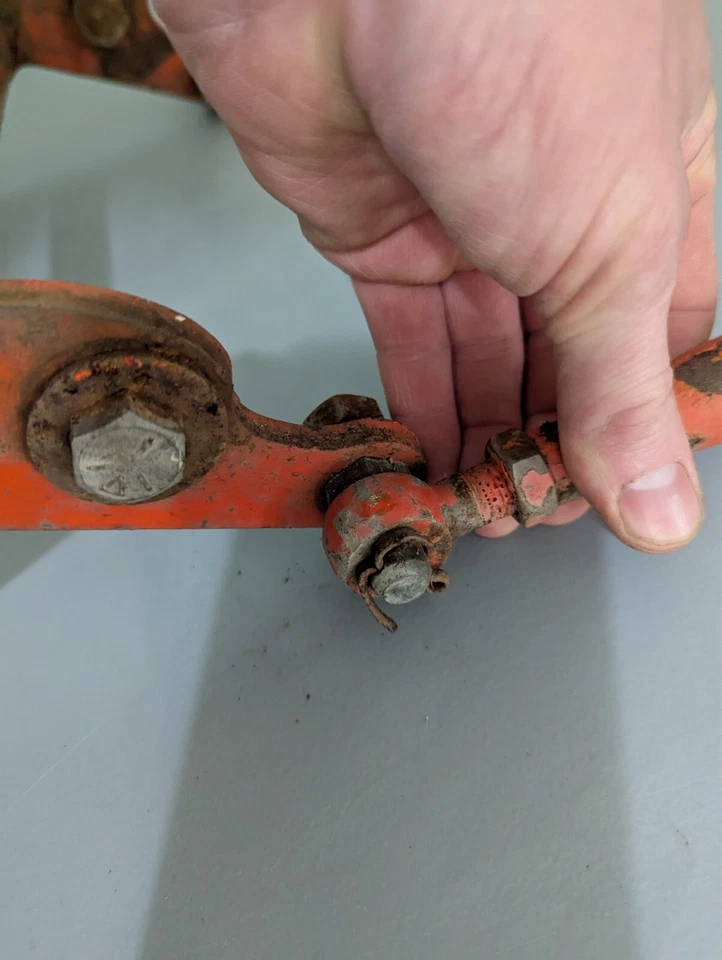 Conjunto de barra estabilizadora de cubierta de cortacésped vintage Simplicity/Allis Chalmers Foto 4 de 4