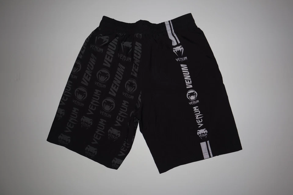 PANTALONES CORTOS VENUM FIGHT TRAINING HOMBRE ESTAMPADO NEGRO TALLA MEDIANA Foto 4 de 4