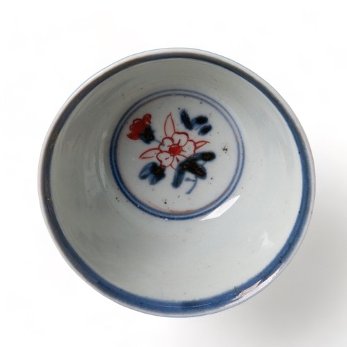 4 Japanese Imari tea bowls, 18th century. - Picture 9 of 18