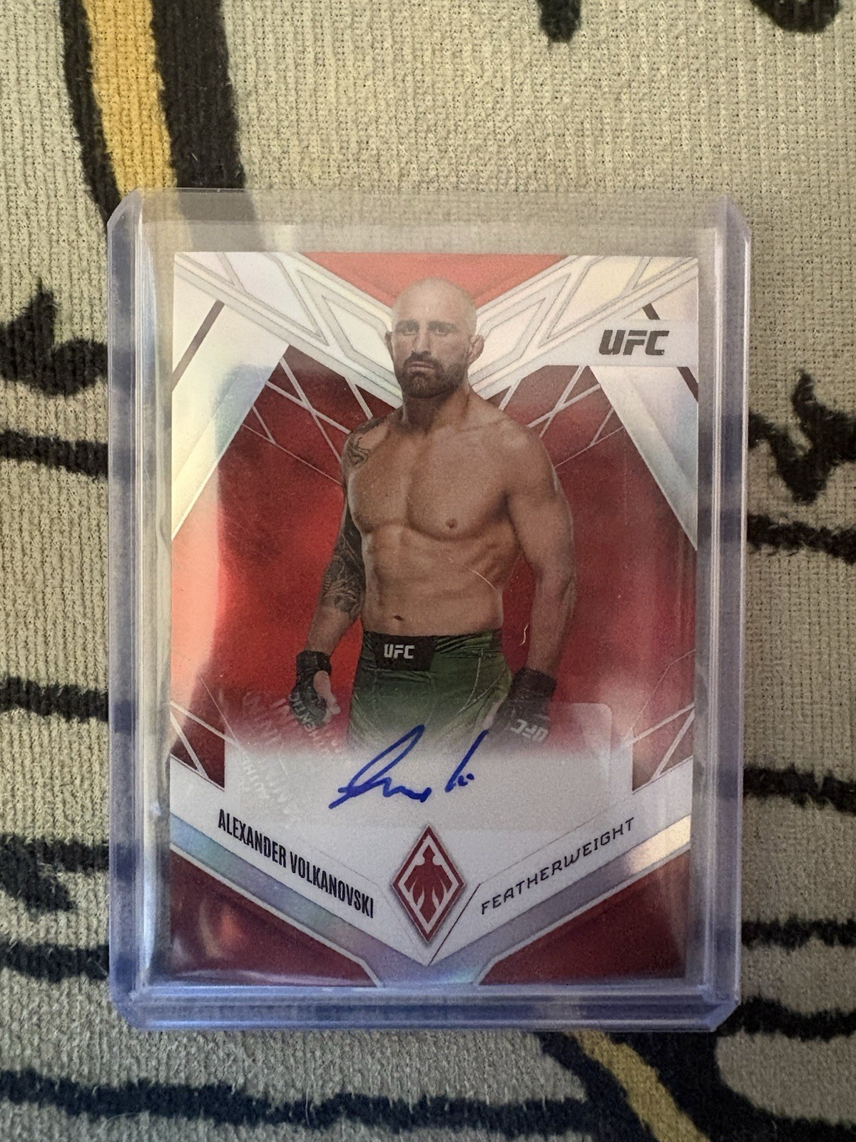 Panini 2023 Chronicles UFC Alexander Volkanovski Phoenix Autograph #PX-AVX
