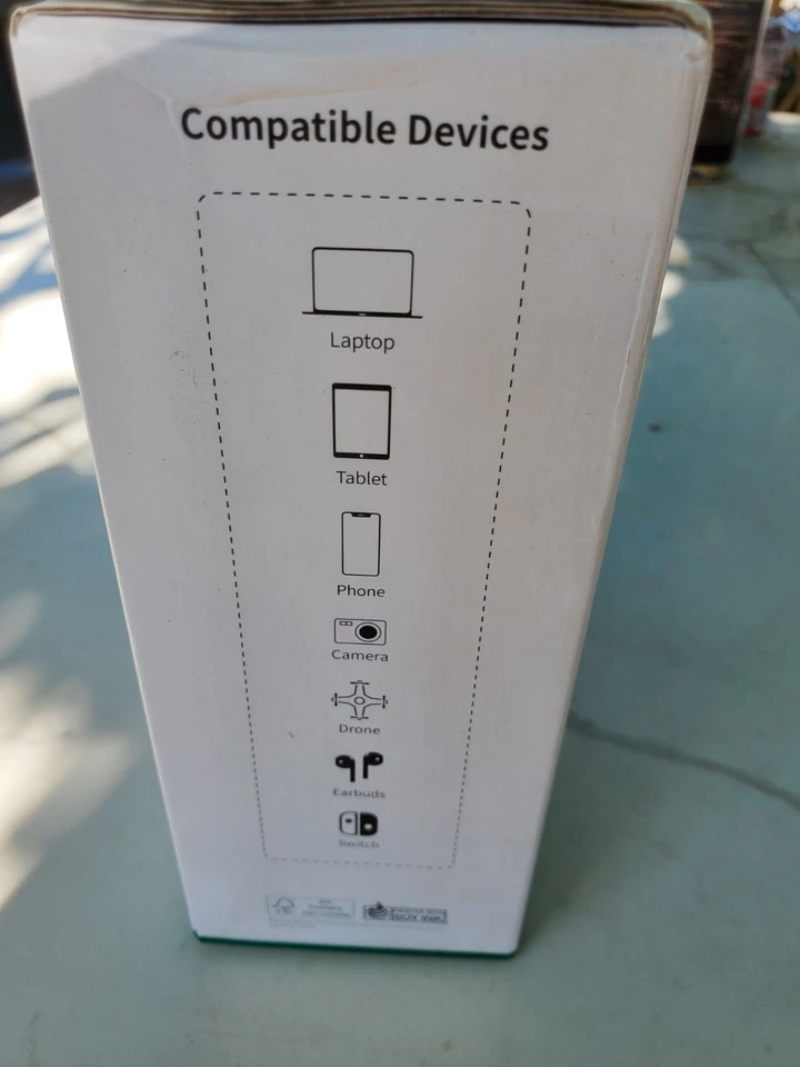 UGREEN 200W GaN USB C Charging Station, 8-Port Desktop Charger - Image 3 of 4