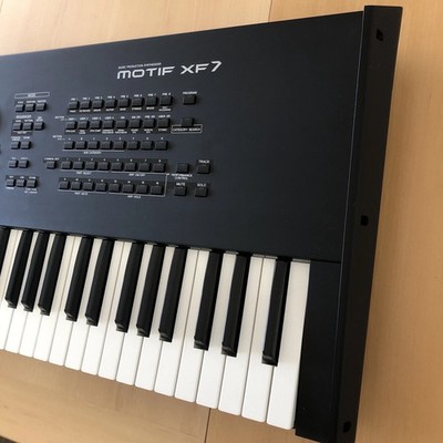 YAMAHA Motif XF7 Digital Synthesizer Synth Keyboard Musical