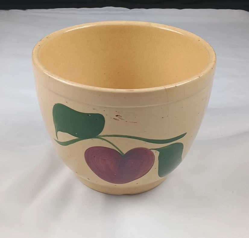 Old Watt Pottery Yellow Ware Apple Design Mixing Bowl 7.5" x 5.5" Unmarked