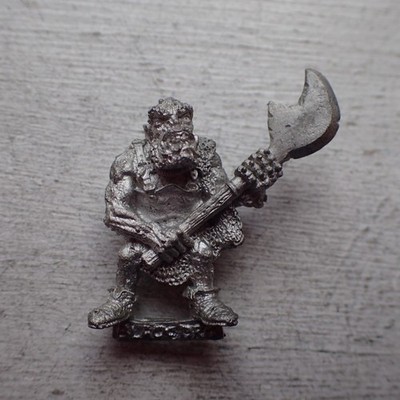Citadel Warhammer 80er Iron Claw Black Orc mit Hellebarde