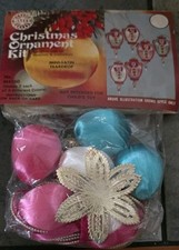 VINTAGE 1975 WALCO Christmas Ornament Kit No. M4160 Makes 6 Ornaments NOS