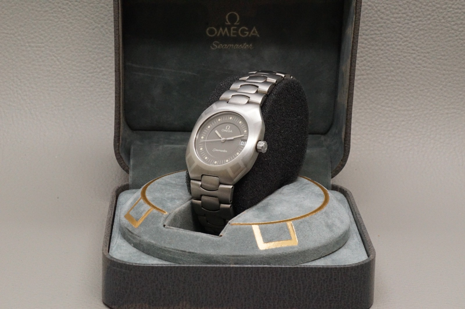 OMEGA Seamaster Polaris Palladium Titanium Vintage Quartz Men's Watch Gray 32mm image 3