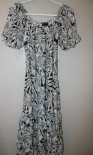 Karen Kane NWOT Tiered Dress w/belt. 100% VISCOSE Never worn. Sz PM