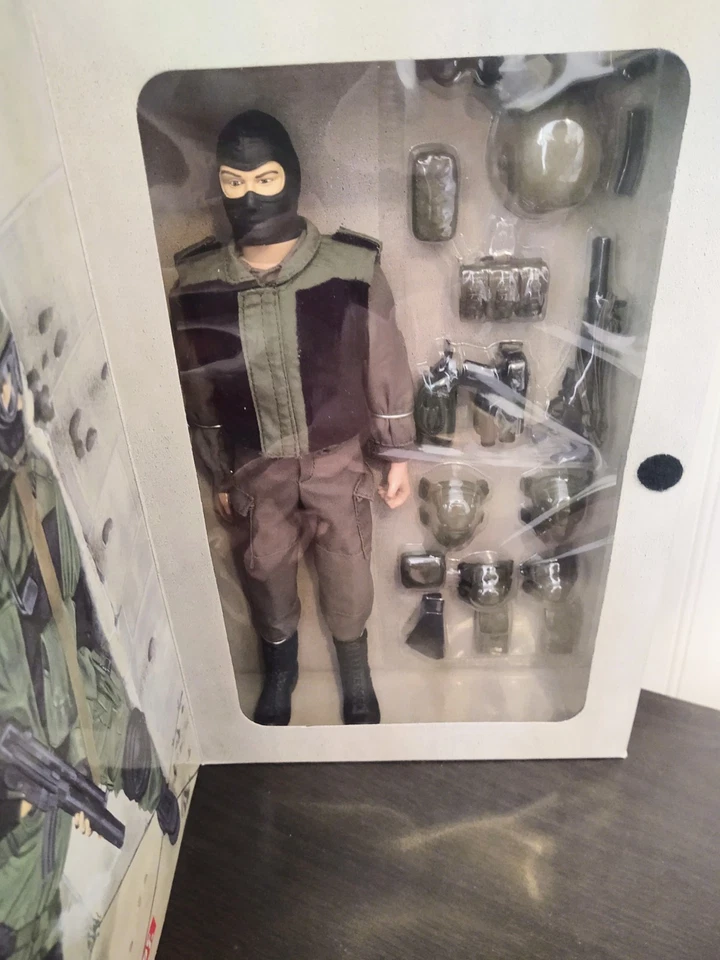 America's Finest SWAT Sheriff's Dept 21 世纪玩具 2000 全新 — 第 3/4 张图片