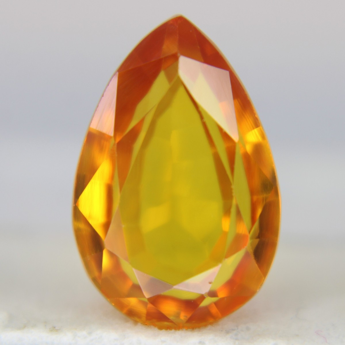 7.30 Ct pear Shape Natural Imperial Topaz Golden Yellow 7.30 Ct pear Shape Natural Imperial Topaz Golden Yellow