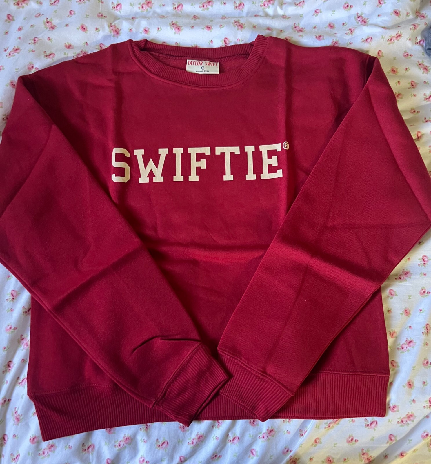 Taylor Swift Swiftie Crewneck Sweater Red Taylor’s Version Merch Size XS