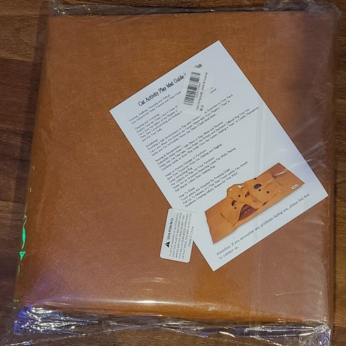 Cat Activity Spielmatte Filzmatte für Katzen - interaktives Anreicherungsspielzeug - neu versiegelt