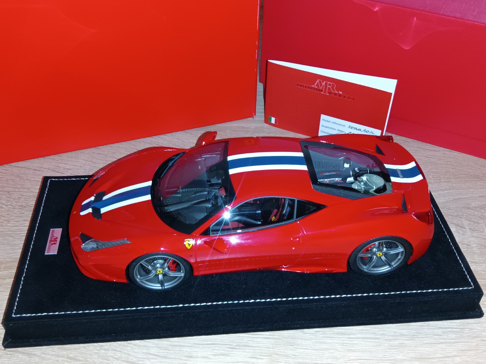 MR Collection 1/18 Ferrari 458 Speciale Limited Edition 149 PCS