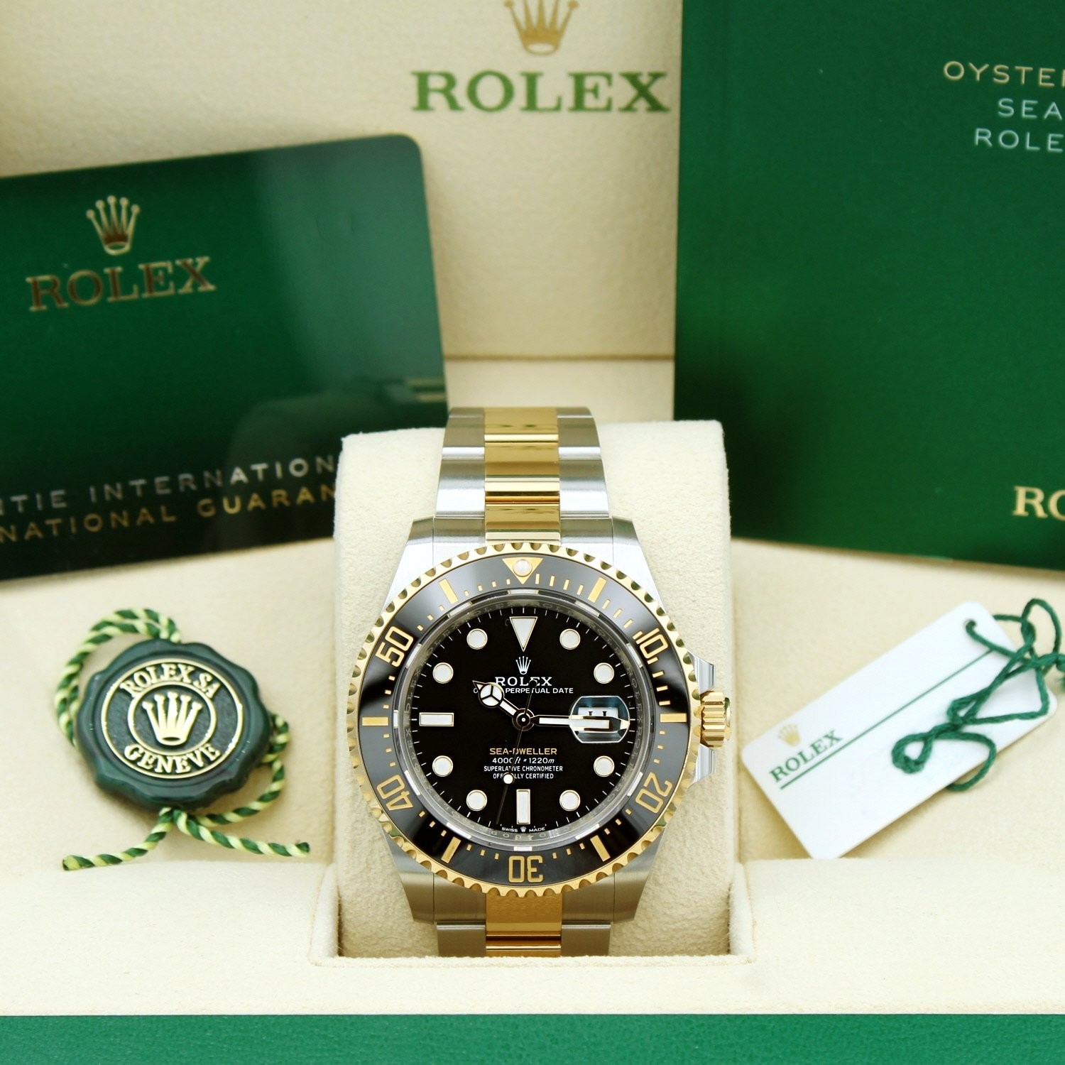 Rolex Sea Dweller 126603 43 mm Black Dial Gold Bi-Metal 2024 Box & Papers