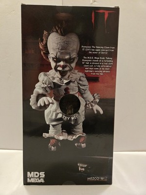 Mezco Toyz IT Pennywise Clown Mega Scale Talking 15