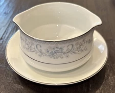 Mikasa Fine China Dresden Rose Gravy Boat Bowl Attached Underplate Japan