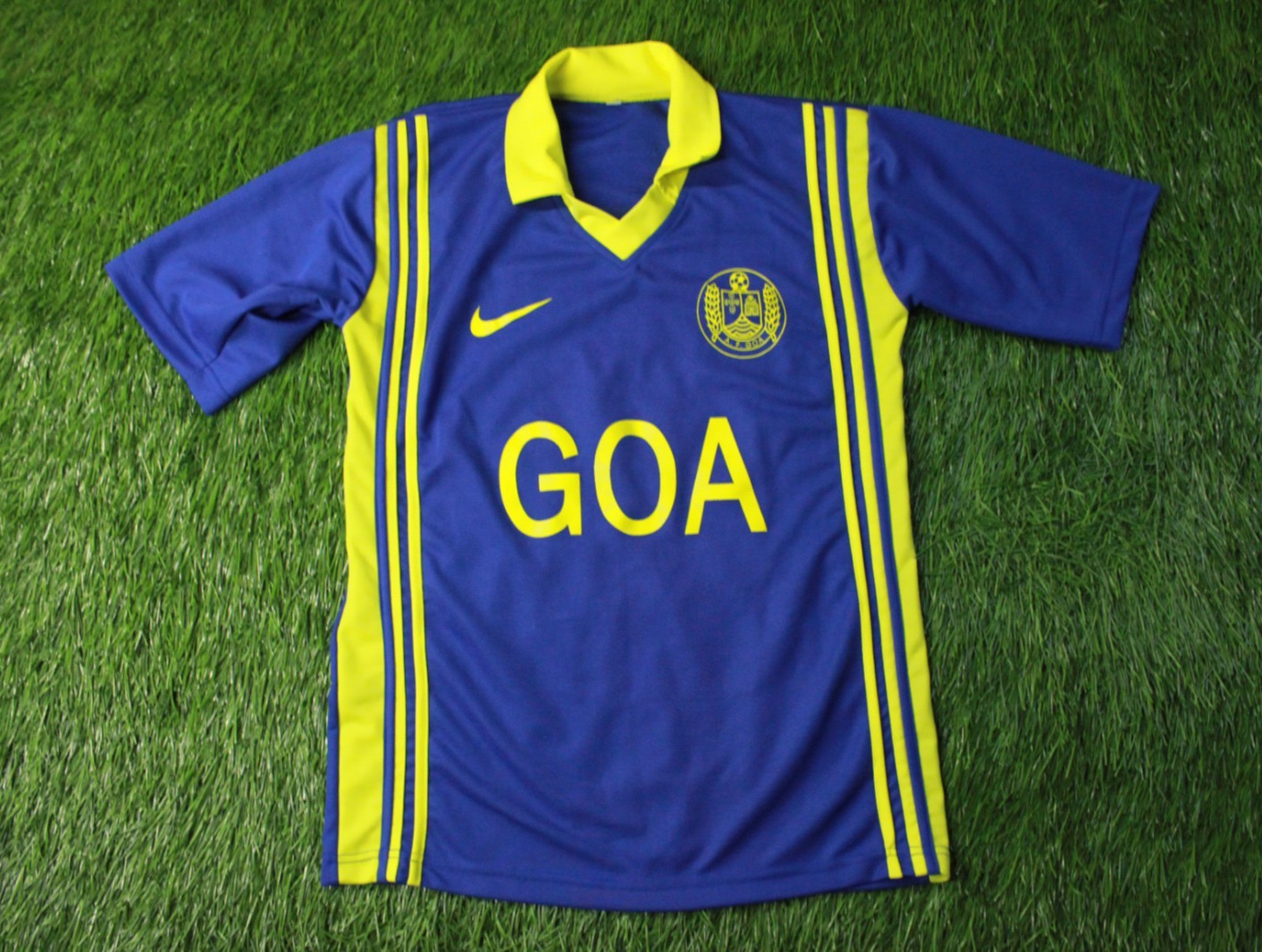 GOA TEAM # 2 VINTAGE FOOTBALL SOCCER MEN SHIRT JERSEY AWAY NIKE SIZE M MEDIUM