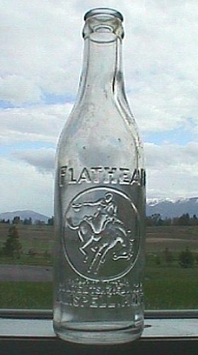 Antigua botella de Coca Cola KALISPELL MONTANA con VAQUERO en CABALLO cabeza plana - Imagen 1 de 5