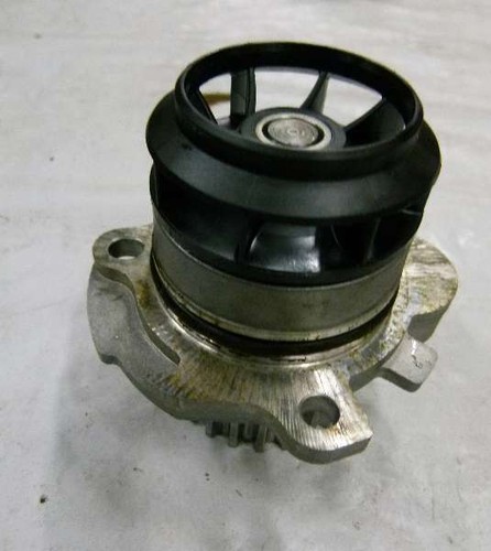 VW Audi Polo 6R Golf 6 A3 S3 Wasserpumpe Kühlmittelpumpe 06A121031C