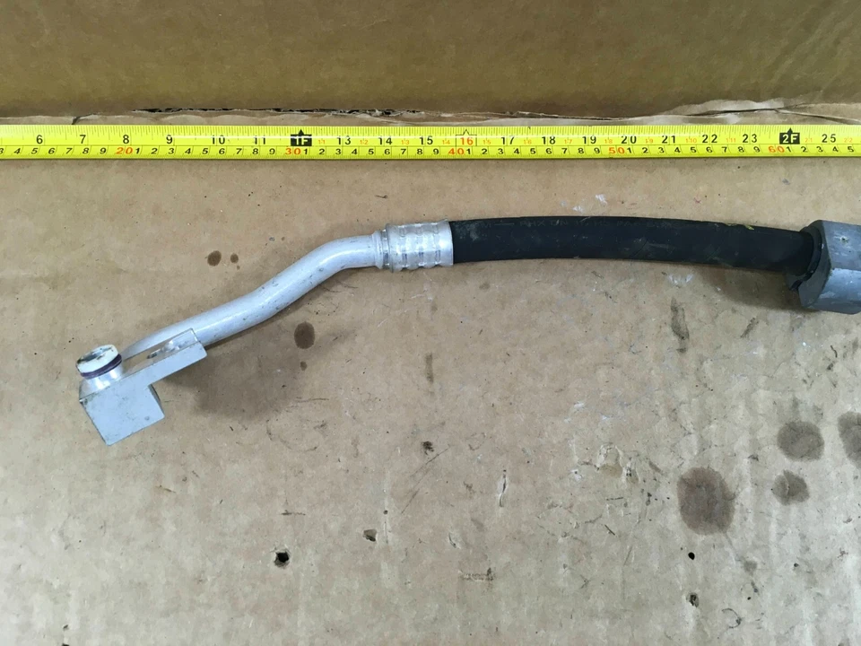 Mini Cooper 2012 convertible evaporador compresor tubo de succión 9281037 OEM. Foto 2 de 4