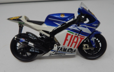 Minichamps 1/12 Scale Yamaha YZR-M1 MotoGP 2008 V. Rossi | eBay