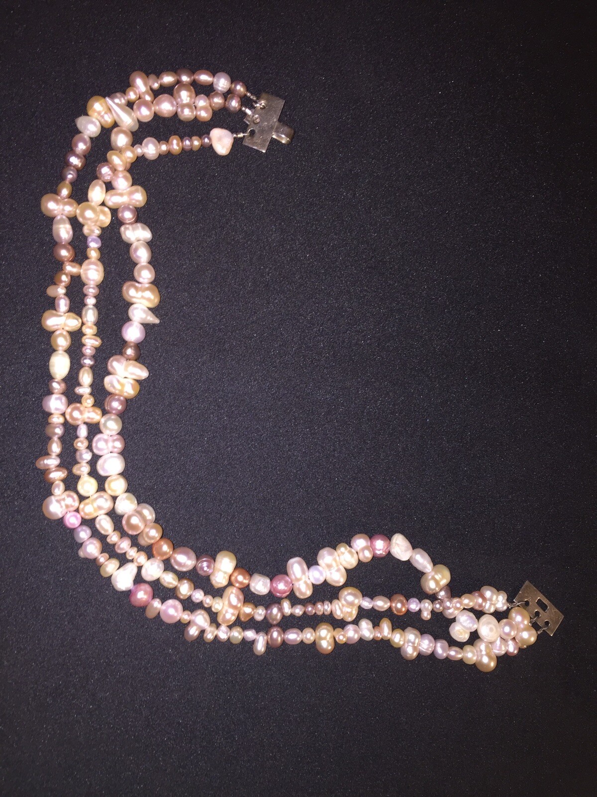 FRUITS OF THE SEA VINTAGE PEARL NECKLACE Gem