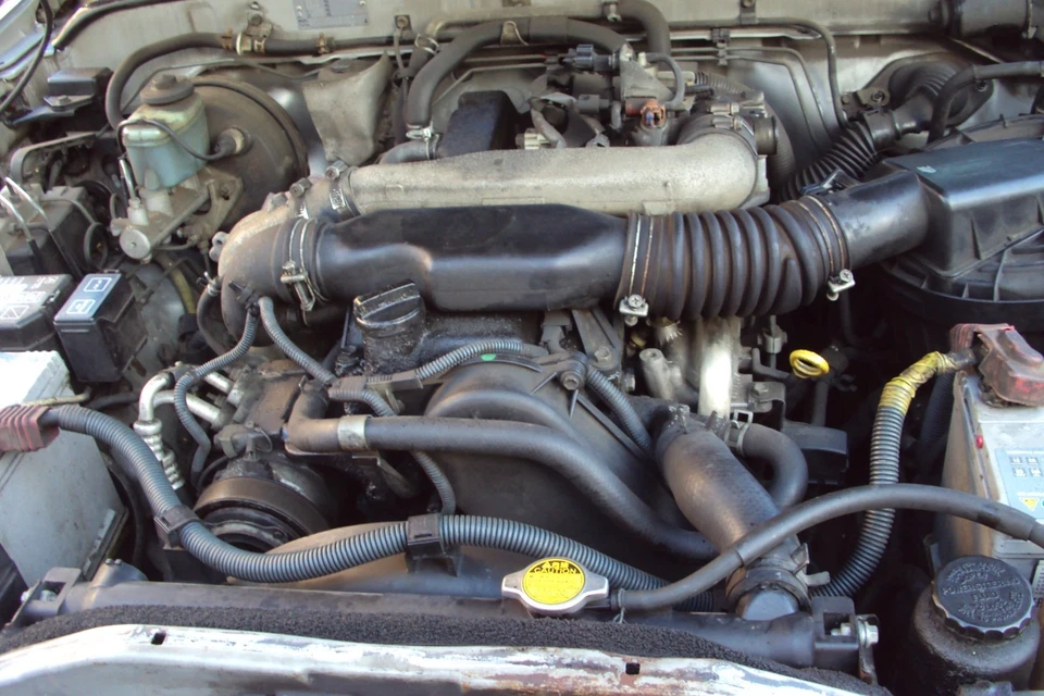 Toyota Hilux 2004 Spares Or Repairs 2WD Extra Cab - Image 3 of 4