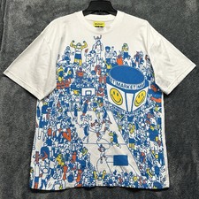 Market Smiley Mens Size L White Short Sleeve World BBall Game Tee Shirt T5
