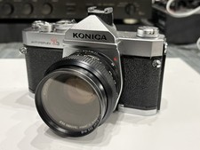 Konica Autoreflex T3 Kamera mit Hexanon AR 52mm f/1.7 Objektiv