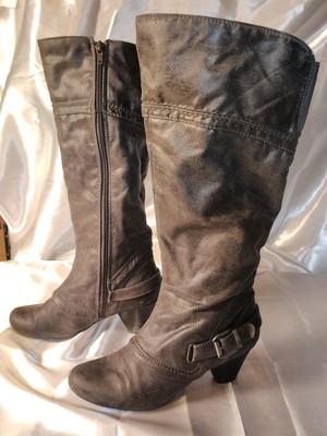 Randee 8M Womens Calf Boot With Side Zip And Decorative Buckle