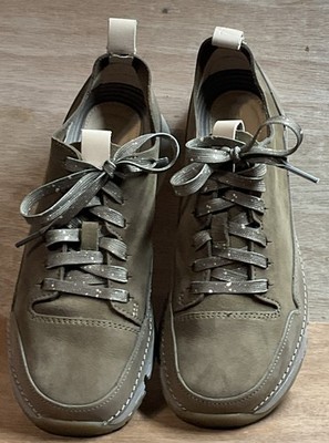 NWT(on bottom)Clarks Trigenic Size 7 Khaki Nubuck NO BOX