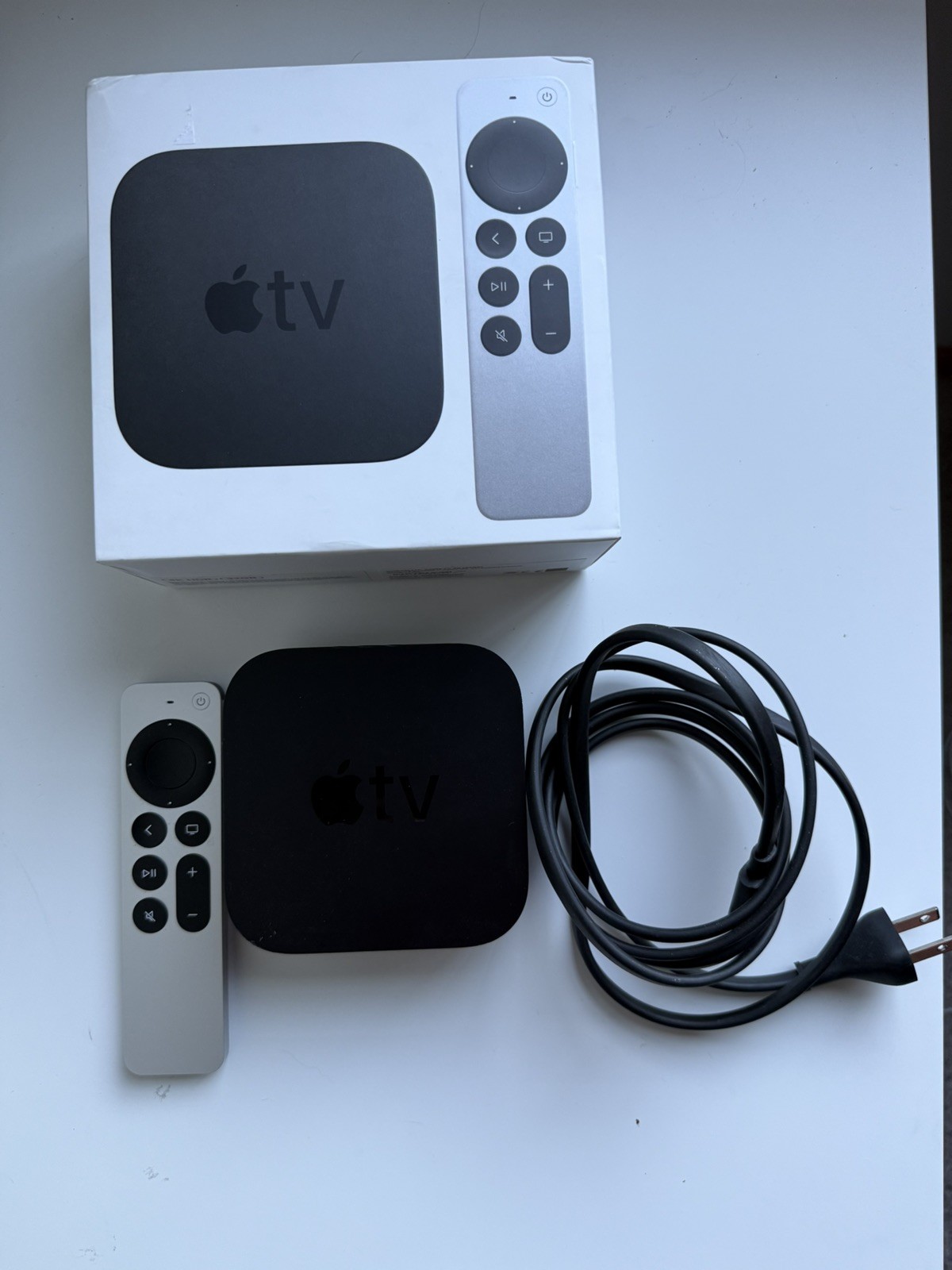 Apple TV 4K A2169 32GB (2nd Gen 4K) Media Streamer
